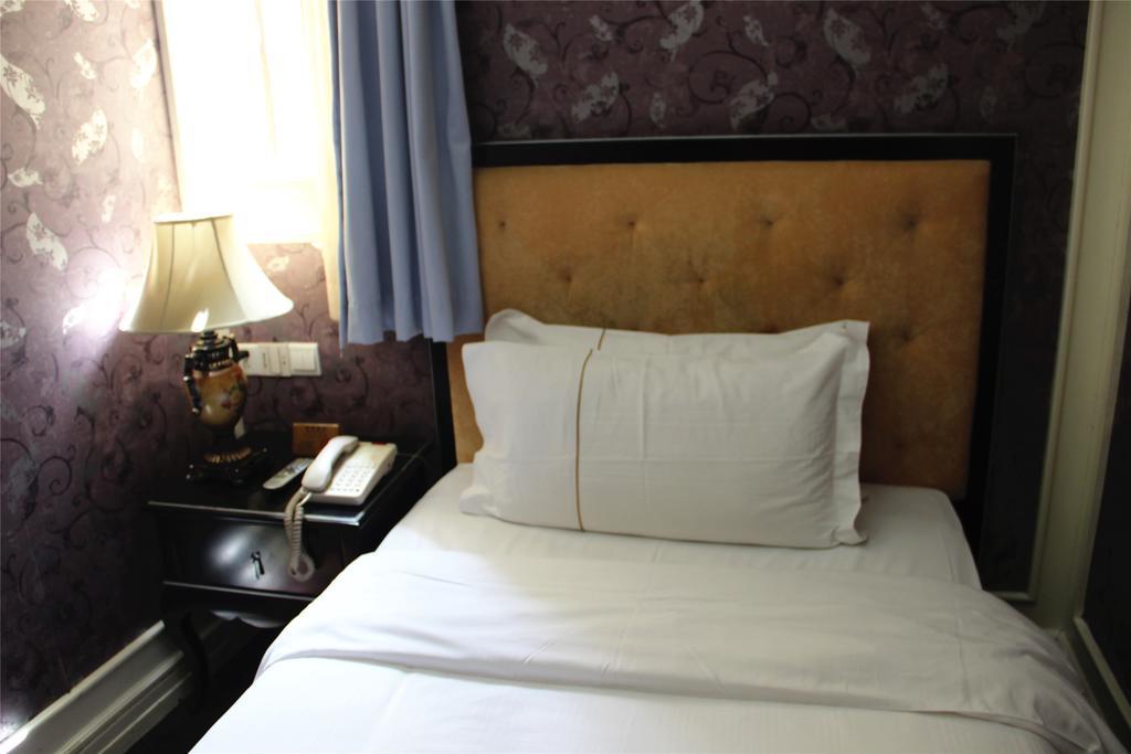 Manhattan Jinling Hotel Шанхай Номер фото
