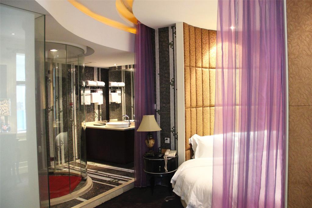 Manhattan Jinling Hotel Шанхай Номер фото