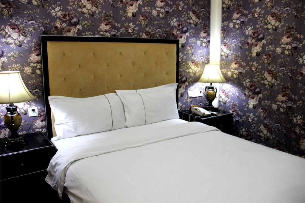 Manhattan Jinling Hotel Шанхай Номер фото
